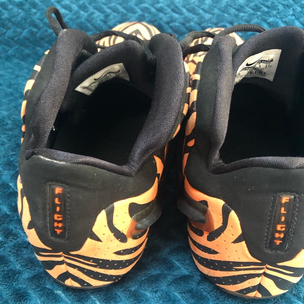 Men’s Nike flight basketball shoes